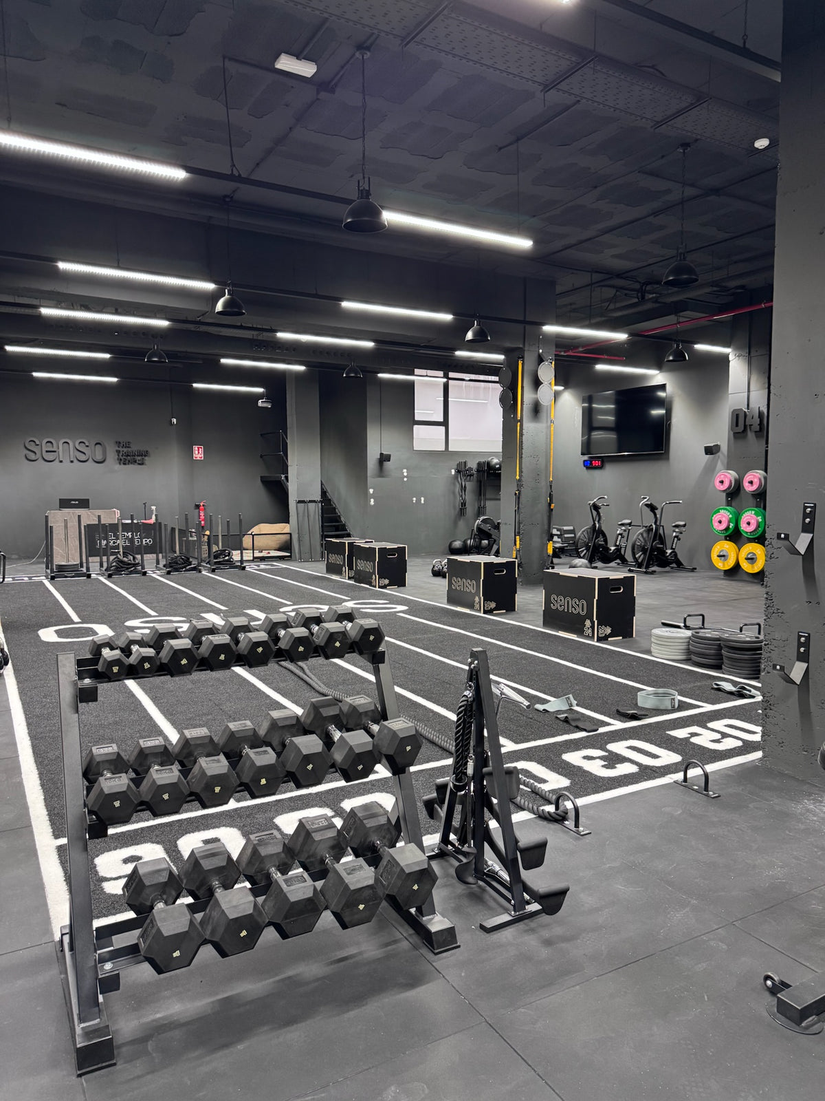 PERFORMANCE STUDIO · ELCHE, SPANIEN
